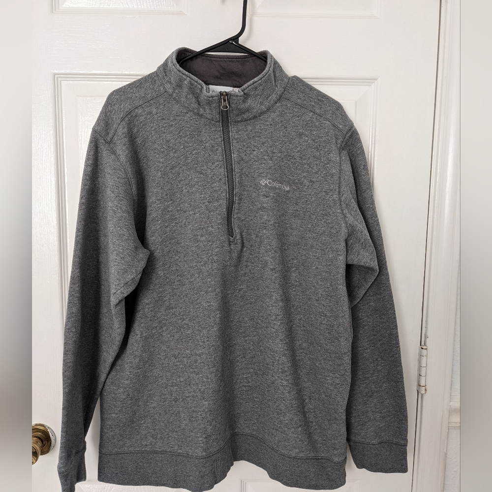 Columbia Men's Gray Sweater